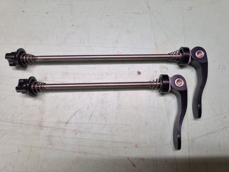 Frm Pro Quick Release Skewers bike d'occasion — image 1 sur 4
