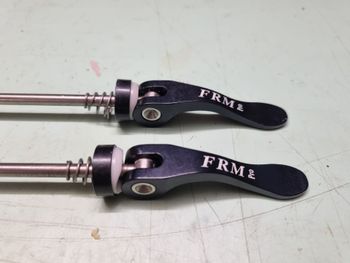 Frm Pro Quick Release Skewers bike d'occasion — image 3 sur 4