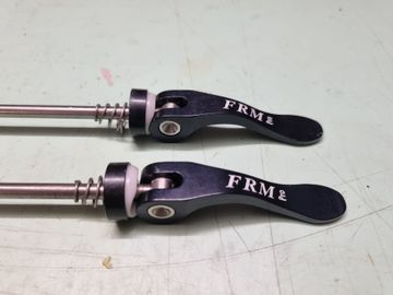 Frm Pro Quick Release Skewers bike d'occasion — image 3 sur 4