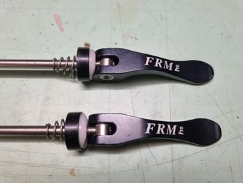 Frm Pro Quick Release Skewers bike d'occasion — image 2 sur 4