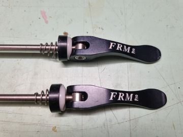 Frm Pro Quick Release Skewers bike d'occasion — image 2 sur 4