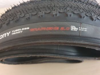 Vittoria Terreno Dry G2.0 622-40 bike d'occasion — image 2 sur 2