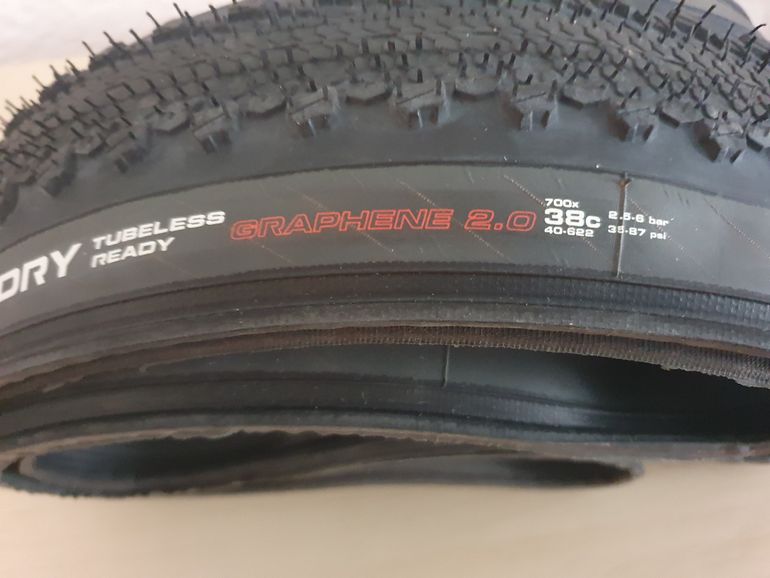 Vittoria Terreno Dry G2.0 622-40 bike d'occasion — image 2 sur 2