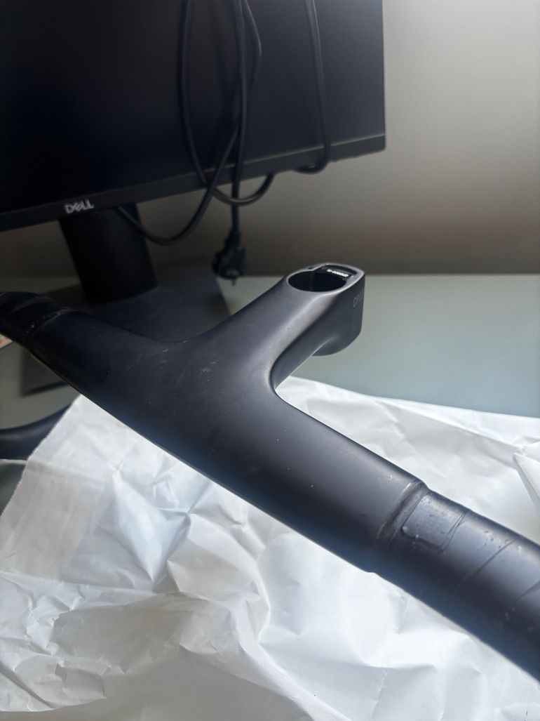 Použité Canyon CP10 Aerocockpit CF Integrated Carbon One-Piece Handlebar + Stem bike — obrázek 5 z 7