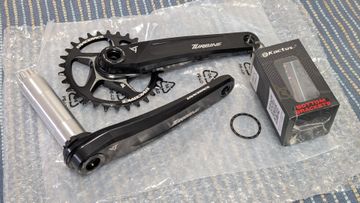 Używany Race Face Turbine Crank 2026 Drivetrain & Pedals