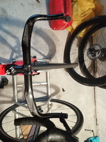 Used Vision Trimax Aero Alloy Base Bar 42cm bike — image 3 of 4