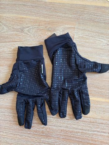 Used Universal Colours Mono Lightweight Gloves bike — image 2 of 2