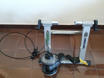 Used Minoura Trainer 2002 Cycling Accessories