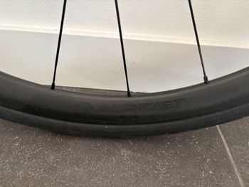 Used Roval CLX Alpinist Wheelset bike — image 3 of 7