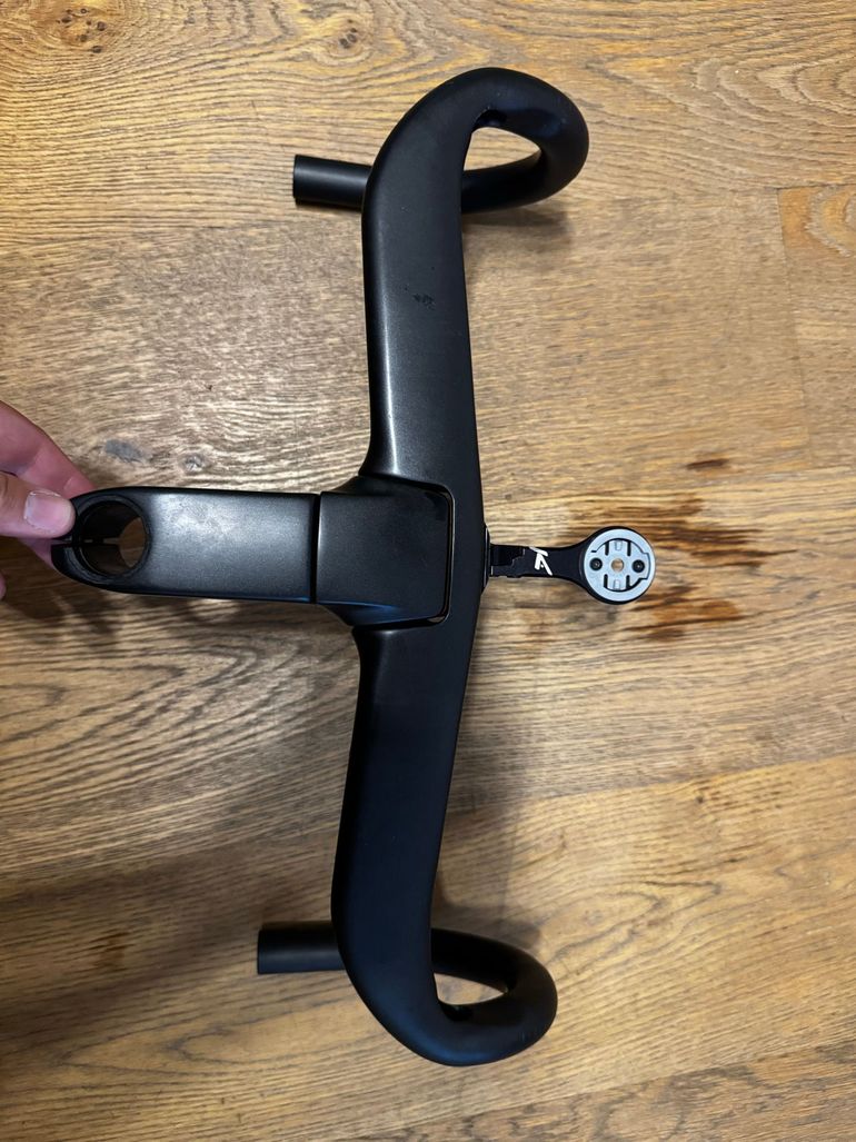 Käytetty Trek Madone Gen 6 Handlebar bike — kuva 1 / 4
