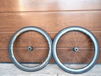 Used Zipp 303 S Carbon Tubeless Disc Brake Wheelset 2025 bike — image 2 of 12