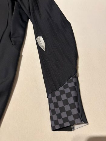 Used q 36, 5 Long Sleeve Jersey 2026 bike — image 4 of 10