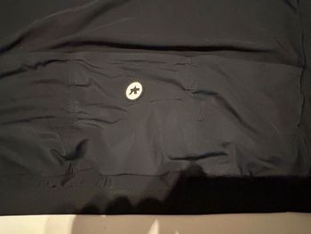 Assos Mille GT Spring Fall Long Sleeve Jersey C2 2025 bike d'occasion — image 7 sur 8