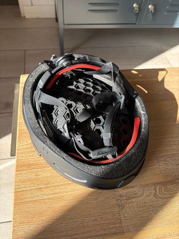 Brugt Newlane Flip-Clip Helmet bike — billede 6 af 7