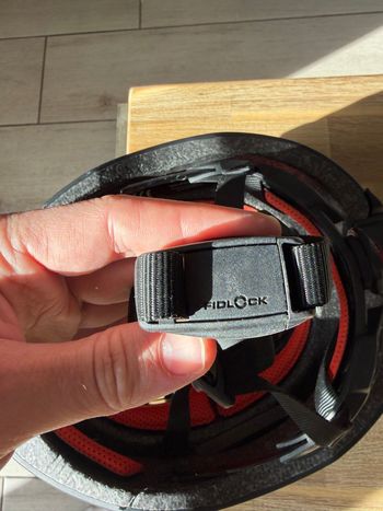 Newlane Flip-Clip Helmet bike de segunda mano — imagen 7 de 7