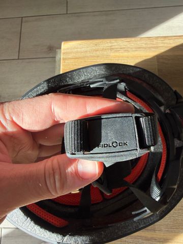 Brugt Newlane Flip-Clip Helmet bike — billede 7 af 7