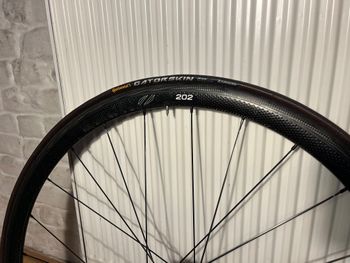 Used Zipp 202 Tubular Wheelset 2018 bike — image 4 of 8