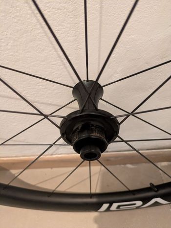 Tweedehands Roval Rapide CLX II Carbon Clincher Wheelset bike — afbeelding 4 van 7