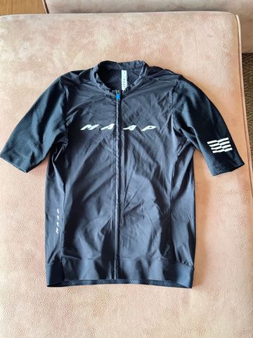 Tweedehands MAAP Evade Pro Jersey Black 2026 bike — afbeelding 1 van 3
