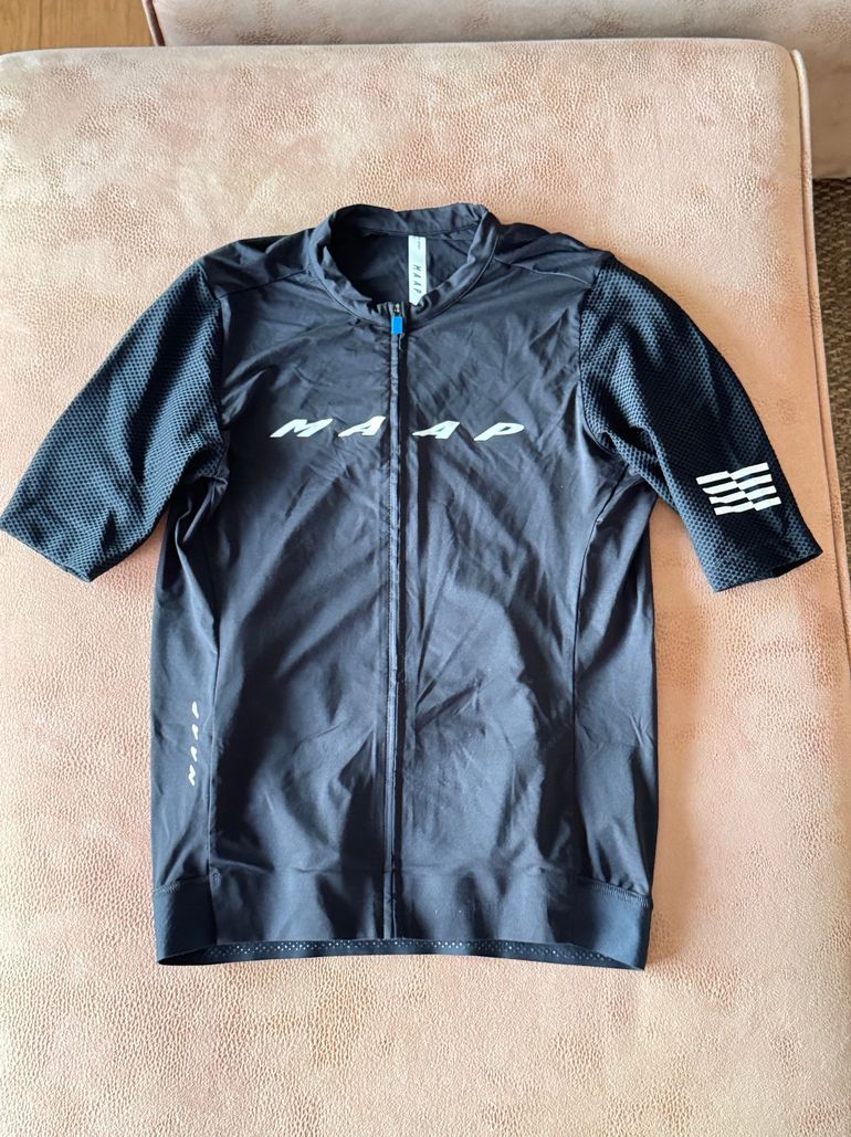 Używany MAAP Evade Pro Jersey Black 2026 bike — zdjęcie 1 z 3