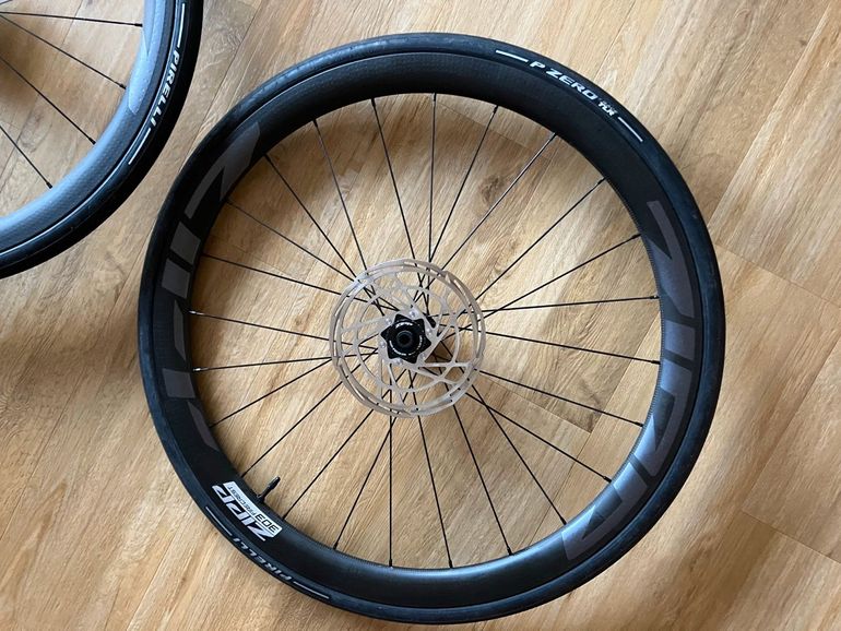 Pirelli Zipp 303 Firecrest bike d'occasion — image 3 sur 5