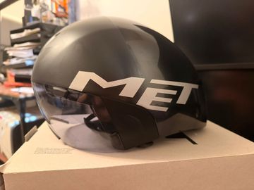 Used MET Codatronca Aero Helmet Cycling Accessories