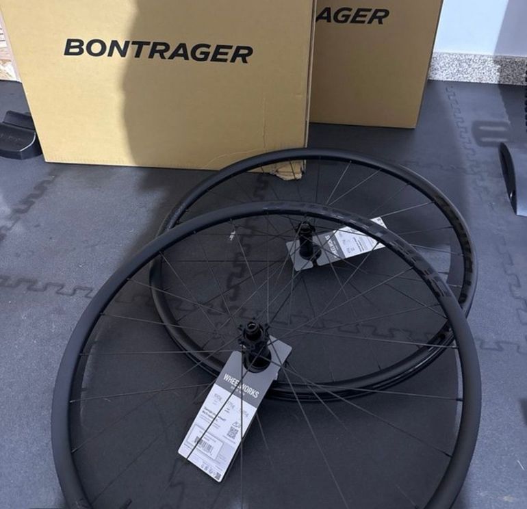 Použité Bontrager Kovee Pro 30 TLR Boost 29 MTB Wheel bike — obrázek 1 z 2