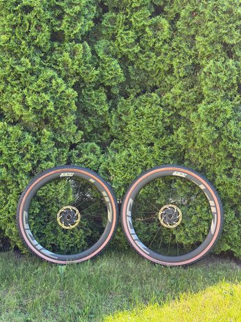 Zipp 303 Firecrest Tubeless Disc 2022 bike d'occasion