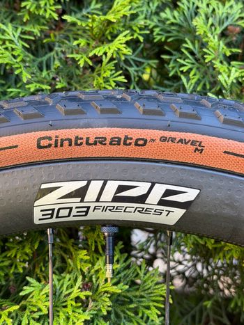 Zipp 303 Firecrest Tubeless Disc 2022 bike d'occasion — image 4 sur 6