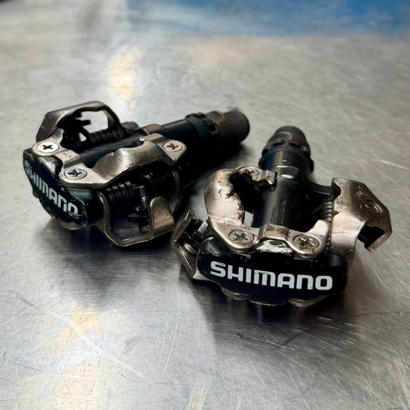 Used Shimano PD-M620 bike — image 1 of 3