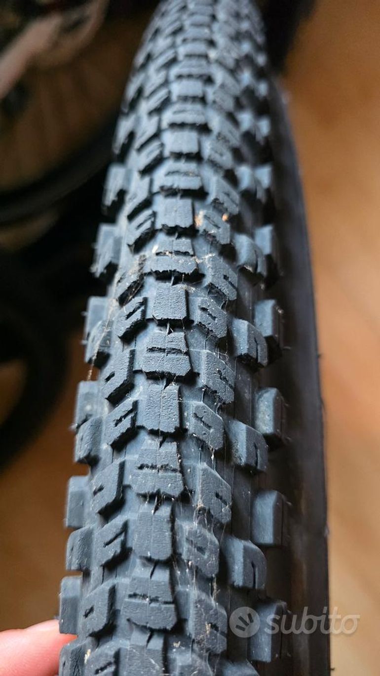 Bontrager LT4 Expert bike d'occasion — image 1 sur 6