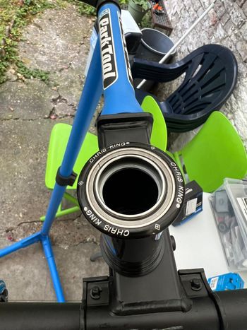 Used Chris King pressfit 24mm 2025 bike