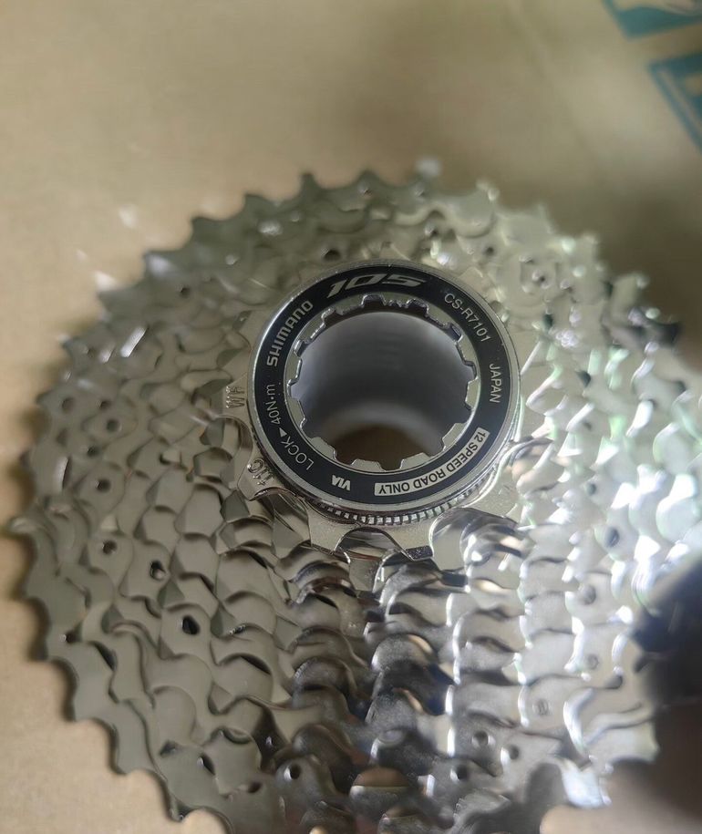 Tweedehands Shimano 105 di2 R7170 bike — afbeelding 5 van 6
