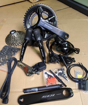 Tweedehands Shimano 105 di2 R7170 bike