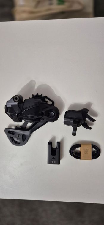 Używany Shimano Deore Di2 M6250 RD with Battery & Shifter 2026 bike — zdjęcie 4 z 4