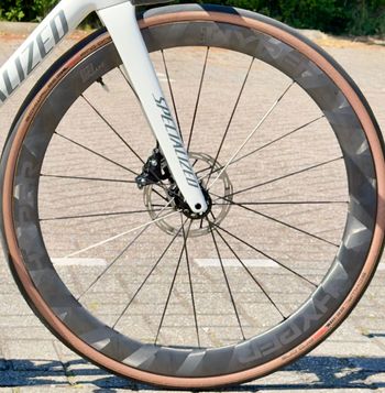 Used Winspace Hyper Full Carbon Wielen met Carbon Spaken 2024 bike — image 3 of 5