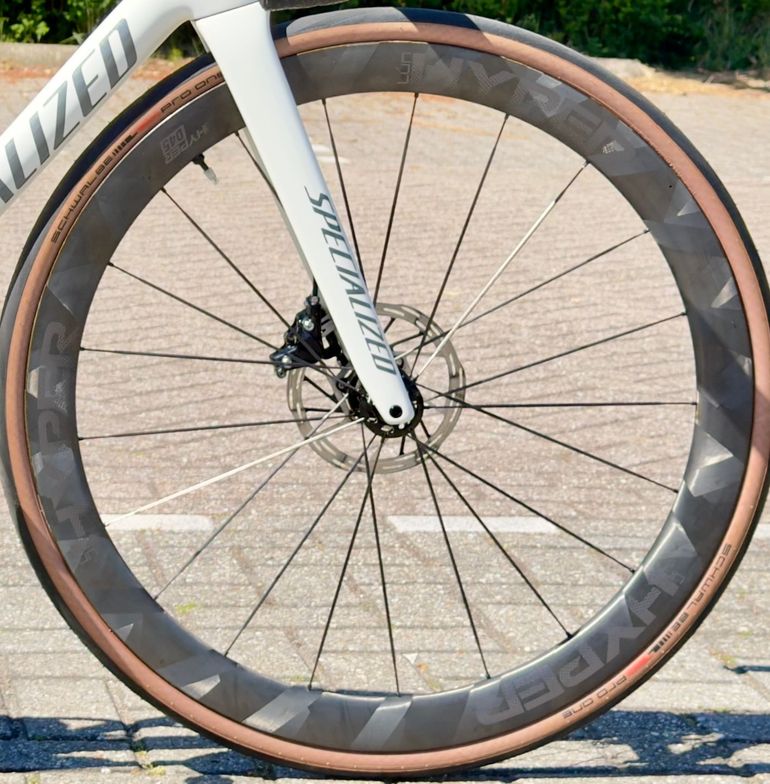 Used Winspace Hyper Full Carbon Wielen met Carbon Spaken 2024 bike — image 3 of 5