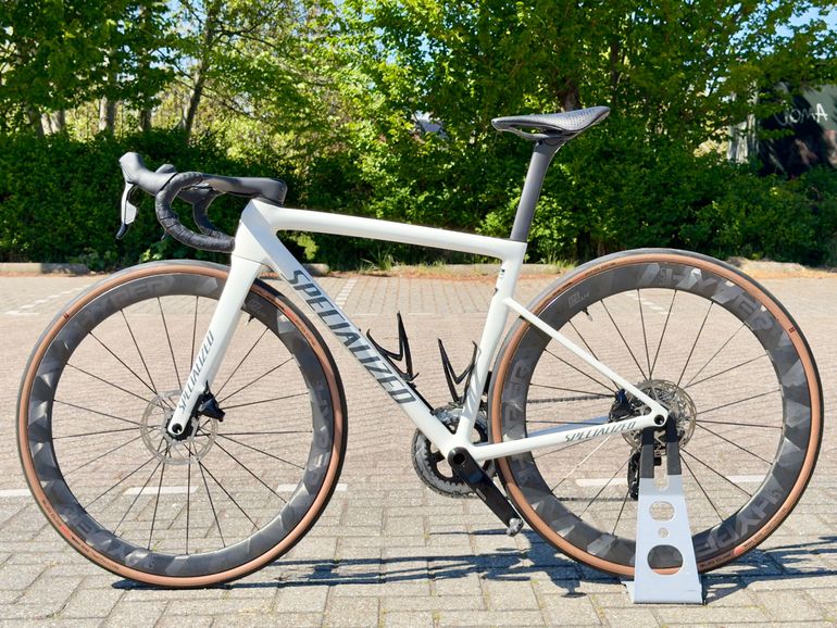 Used Winspace Hyper Full Carbon Wielen met Carbon Spaken 2024 bike — image 1 of 5