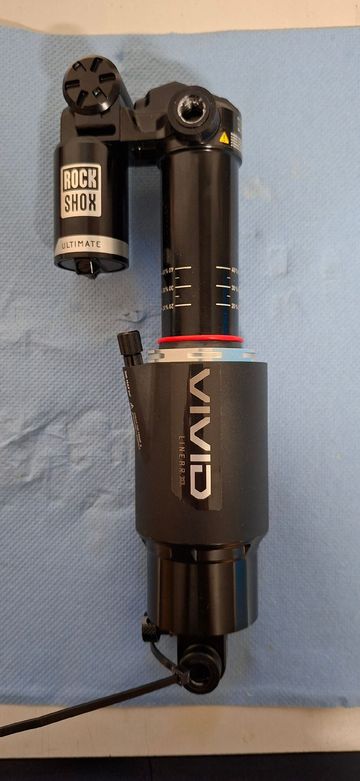 Gebrauchtes RockShox Vivid Ultimate Linear XL 2026 Rear Suspension