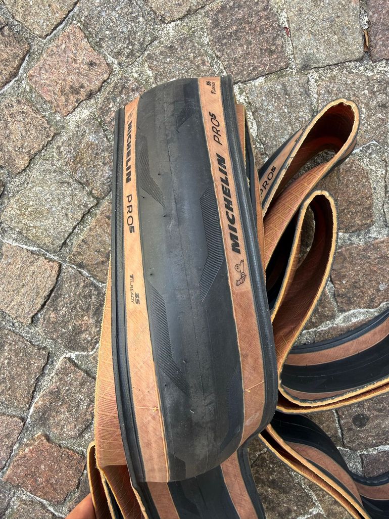 Brugt Michelin pro5 700x35c TLR bike — billede 3 af 4