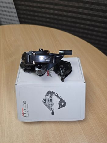 Sram Force WiFli Medium Cage 10-speed 2025 bike d'occasion