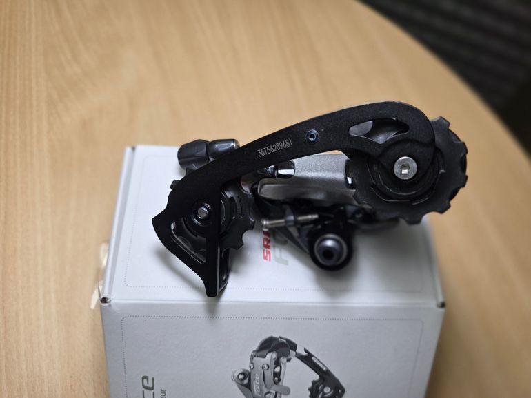 Sram Force WiFli Medium Cage 10-speed 2025 bike d'occasion — image 4 sur 5