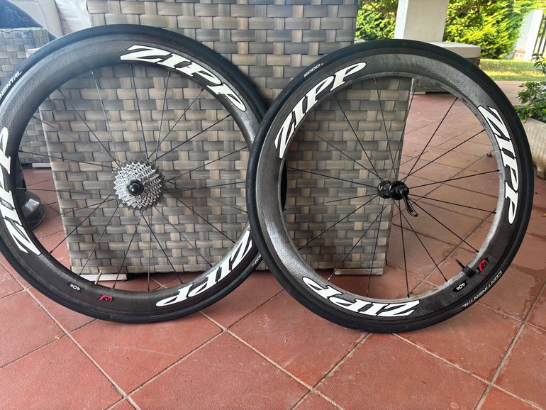 Zipp 404 Firecrest Rim Brake Wheelset bike d'occasion — image 1 sur 12