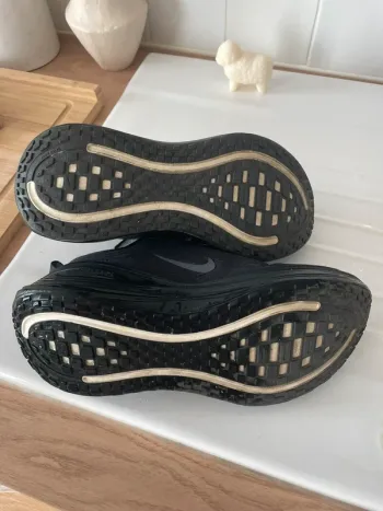 Použité Nike Vomero Plus bike — obrázek 9 z 9
