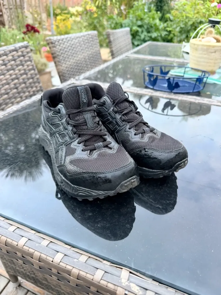 Used Asics Gel Sonoma 7 GTX bike — image 1 of 5
