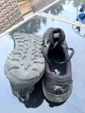 Used Asics Gel Sonoma 7 GTX bike — image 3 of 5
