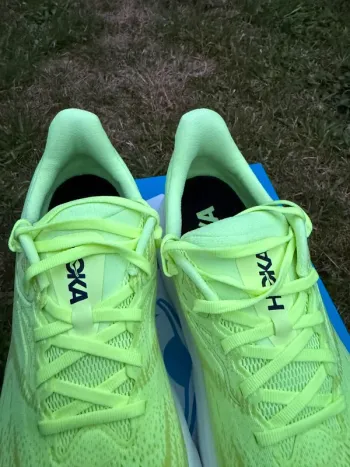 Hoka Arahi 8 bike d'occasion — image 2 sur 6