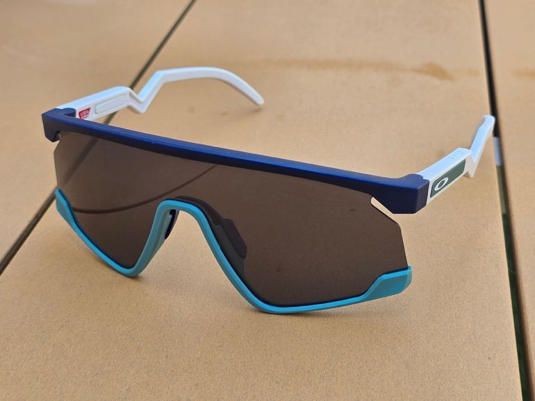 Gebrauchtes Oakley BXTR Sunglasses 2025 bike — Bild 2 von 5