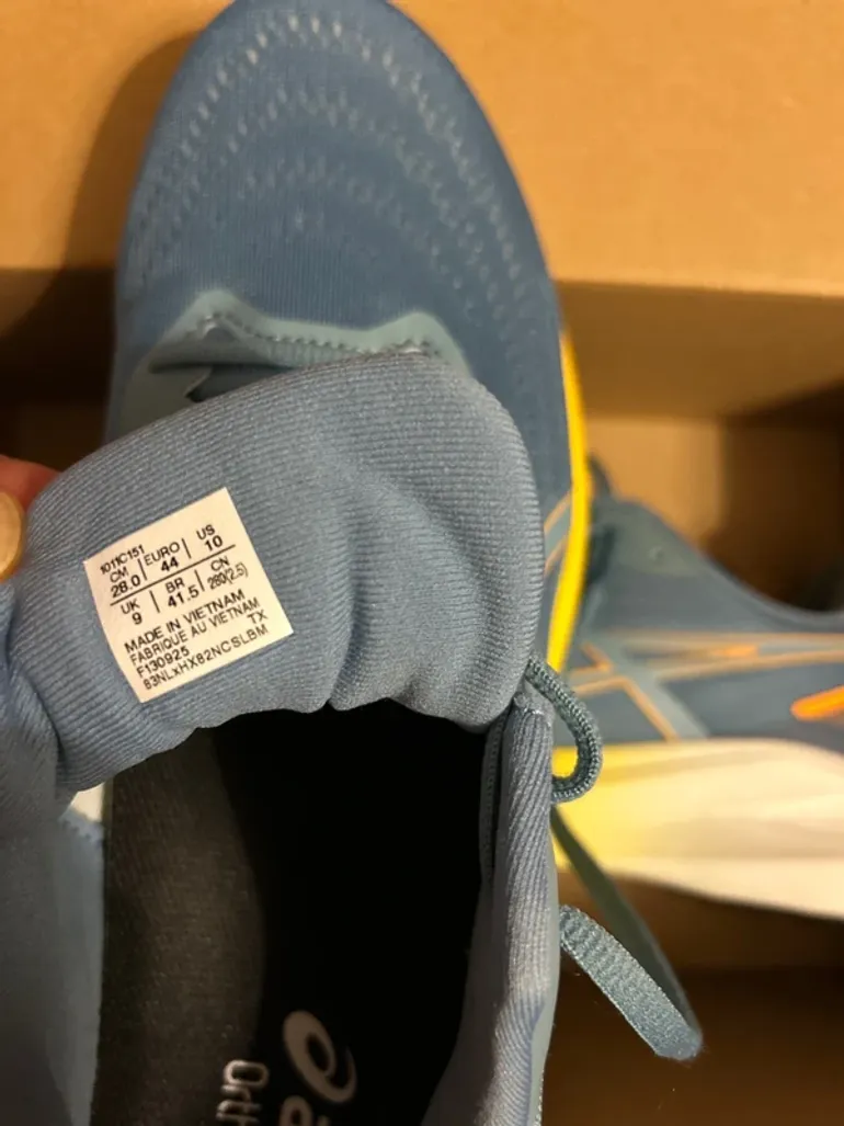 Used Asics Gel Kinjo bike — image 4 of 8