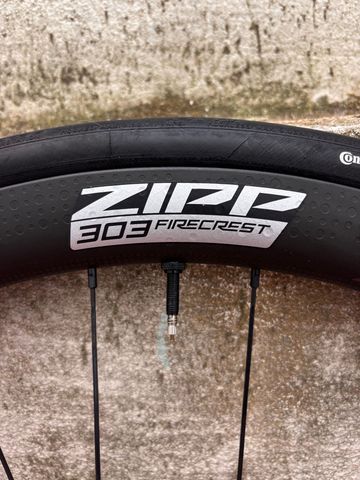 Used Zipp 303 Firecrest Wheels bike — image 2 of 4